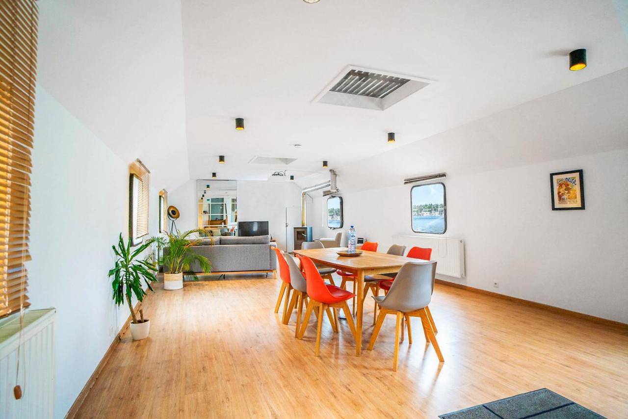 Three-Bedroom Boat in Namur, Région de Namur