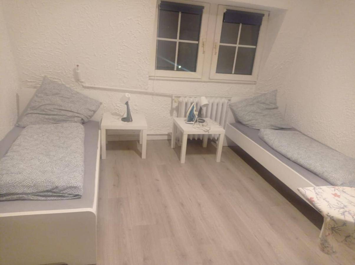 Ganze Wohnung, Work and Stay 6 Zimmer 150qm 12 Betten 3 Badezimmer in Meinerzhagen, Märkischer Kreis