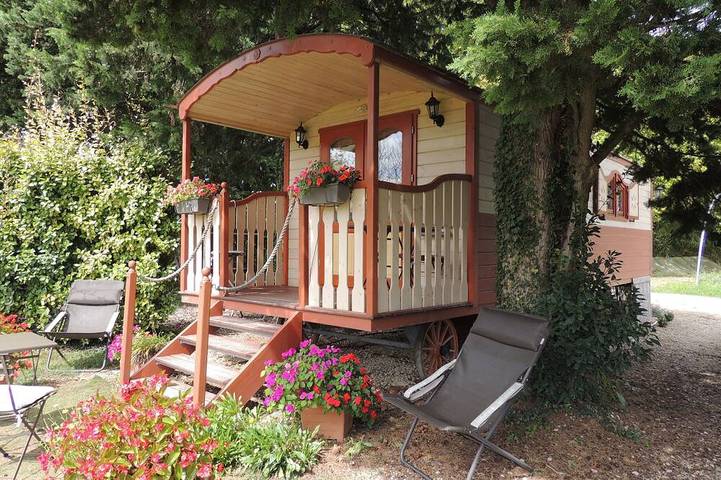 Gîte pour 4 personnes, avec Terrasse et Jardin
