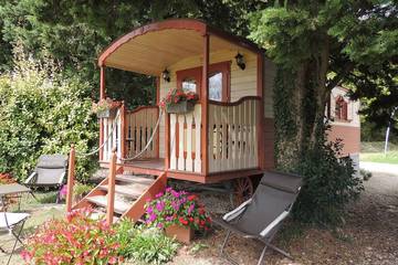 Gîte pour 4 personnes, avec jardin et terrasse à Eyragues