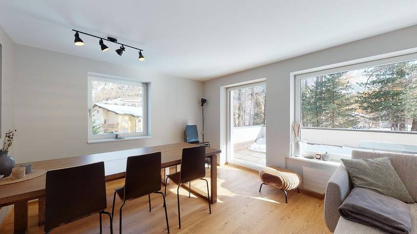 Ferienwohnung für 8 Personen, mit Balkon in Pontresina - 4