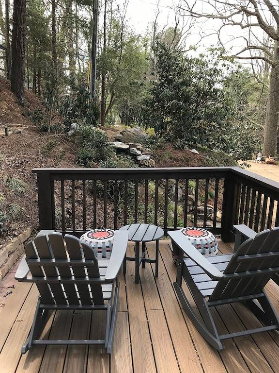 Cottage mit Blick auf den Wasserfall - in der Nähe des Grove Park Inn in Blue Ridge Parkway, Asheville