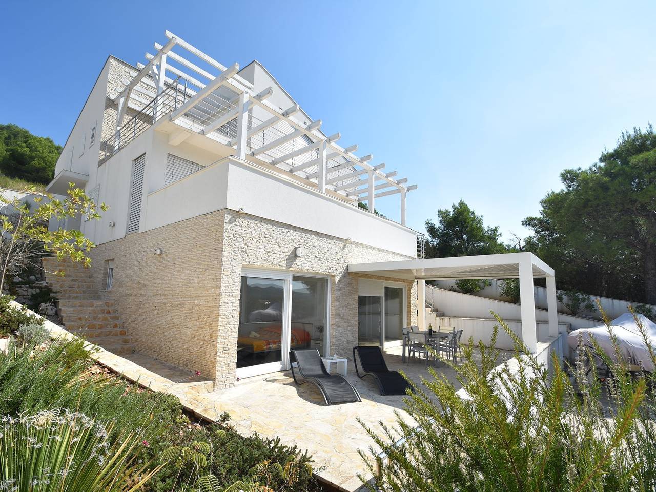 Ganze Wohnung, Wohnung am Strand in Dalmatien in Bilice, Šibenik-Knin