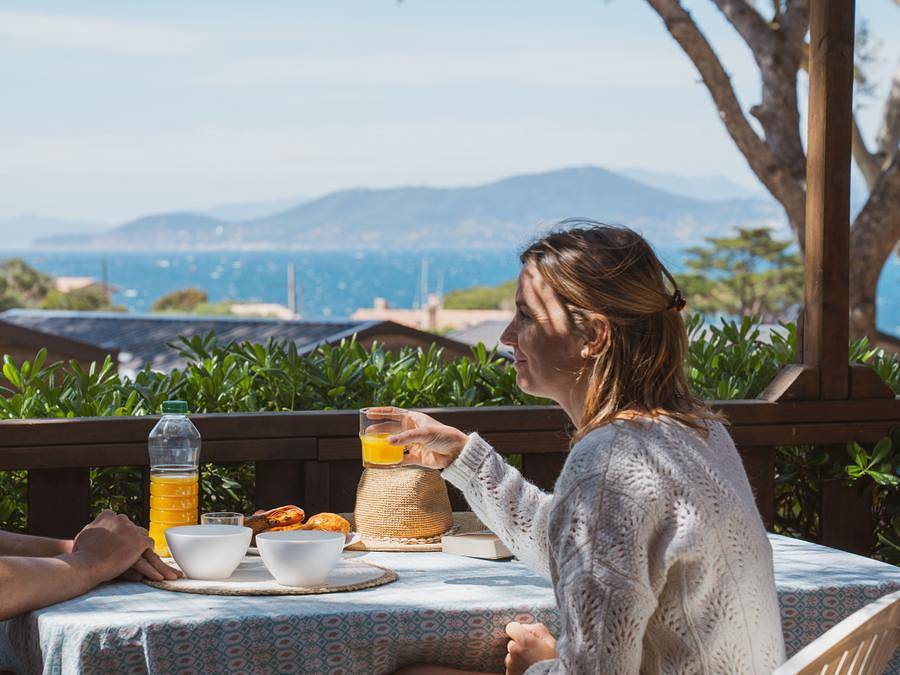 Camping Clair de Lune - Piso 4 personas - Duplex Jasmin Sérénité 30 m² - 3 Habitaciones - 1 Habitación - Aire acondicionado in La Madrague, Hyeres