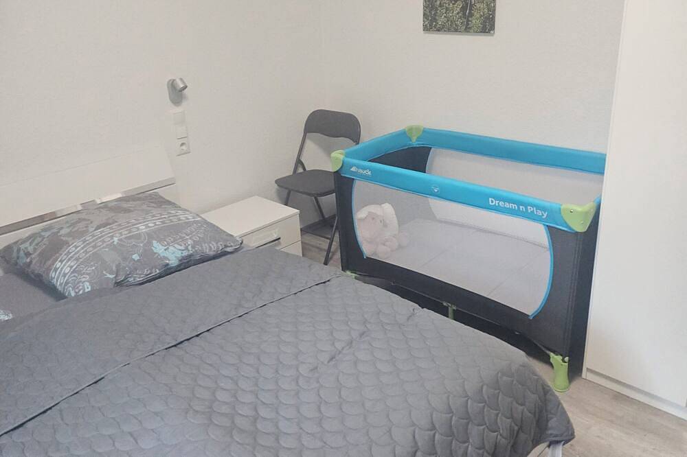 Ganze Wohnung, Gemütliche Ferienwohnung \"Luisa\" am Rande des Erzgebirges. in Niederwiesa, Chemnitz und Umgebung