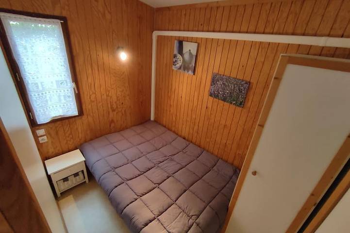 Gîte pour 4 personnes, avec piscine et terrasse à Montréal (Rhône-Alpes) - 2