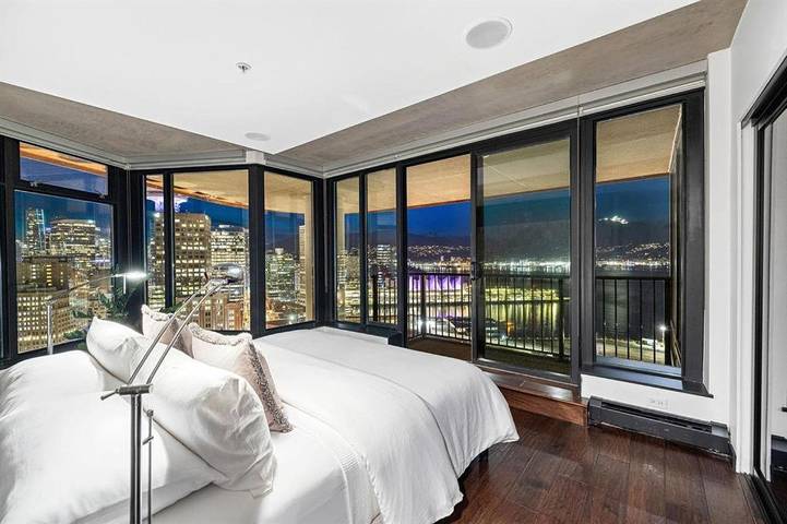 Casas e apartamentos de temporada para 6 pessoas, com terraço e vista em Vancouver