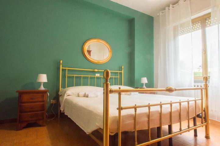 Location de vacances pour 3 personnes, avec jardin ainsi que terrasse et vue, animaux acceptés dans Equi terme - 2
