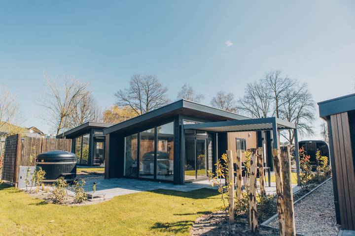 Ferienhaus für 4 Personen, mit Terrasse und Sauna sowie Garten