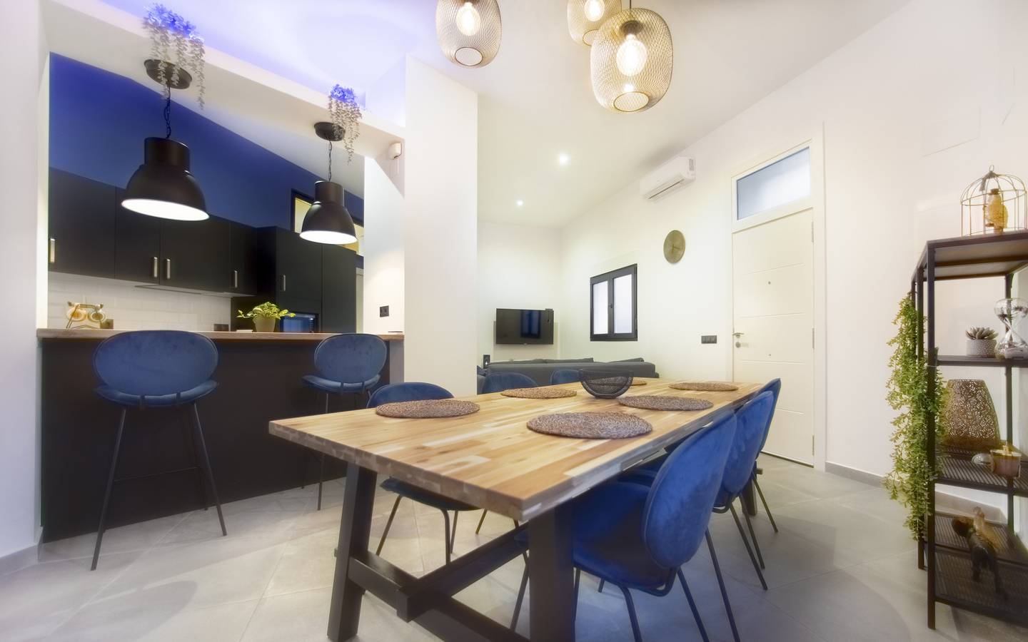 Entire apartment, Agost by United Renters in El Barrio, Alicante