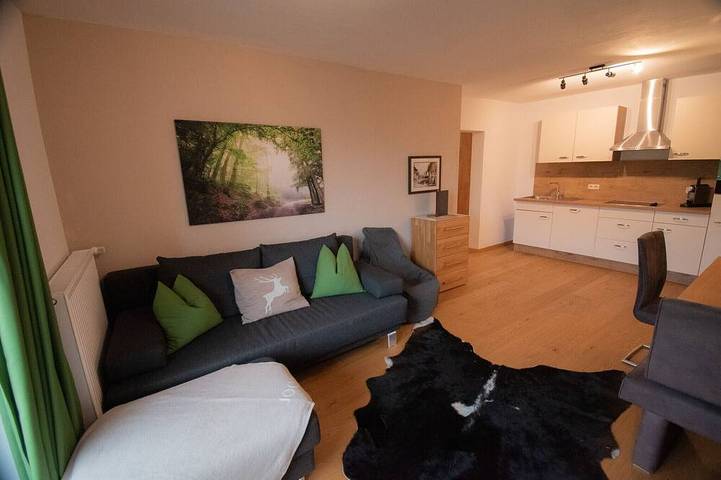 Ferienwohnung für 6 Personen, mit Garten