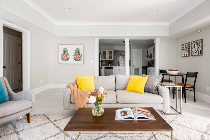 Appartement de vacances pour 2 personnes, avec piscine ainsi que jardin et terrasse, animaux acceptés