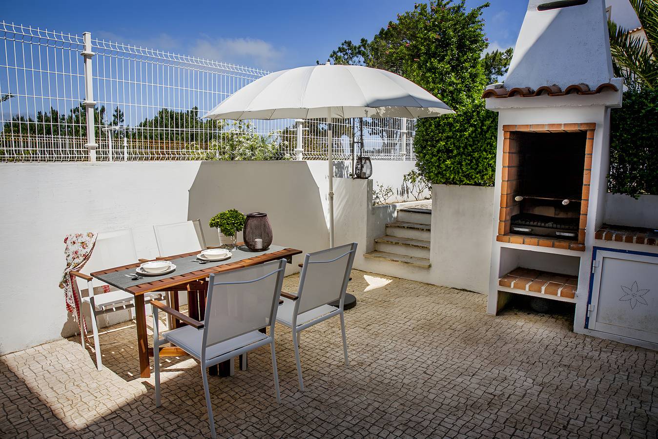 Villa 'Da Lua' con piscina compartida, Wi-Fi y aire acondicionado in Praia dos Pescadores (Ericeira), Ericeira