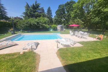 Camping pour 4 Personnes dans Saint-Fargeau-Ponthierry, Seine-et-Marne, Photo 2