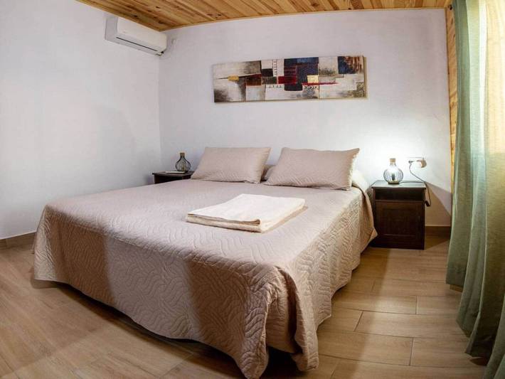 Casa rural para 4 personas, con Balcón/Terraza y Terraza además de Jardín y Piscina en Rute - 3