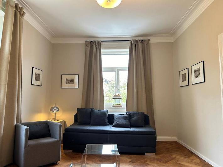 Ferienwohnung für 8 Personen, mit Balkon und Ausblick in München Schwabing - 4