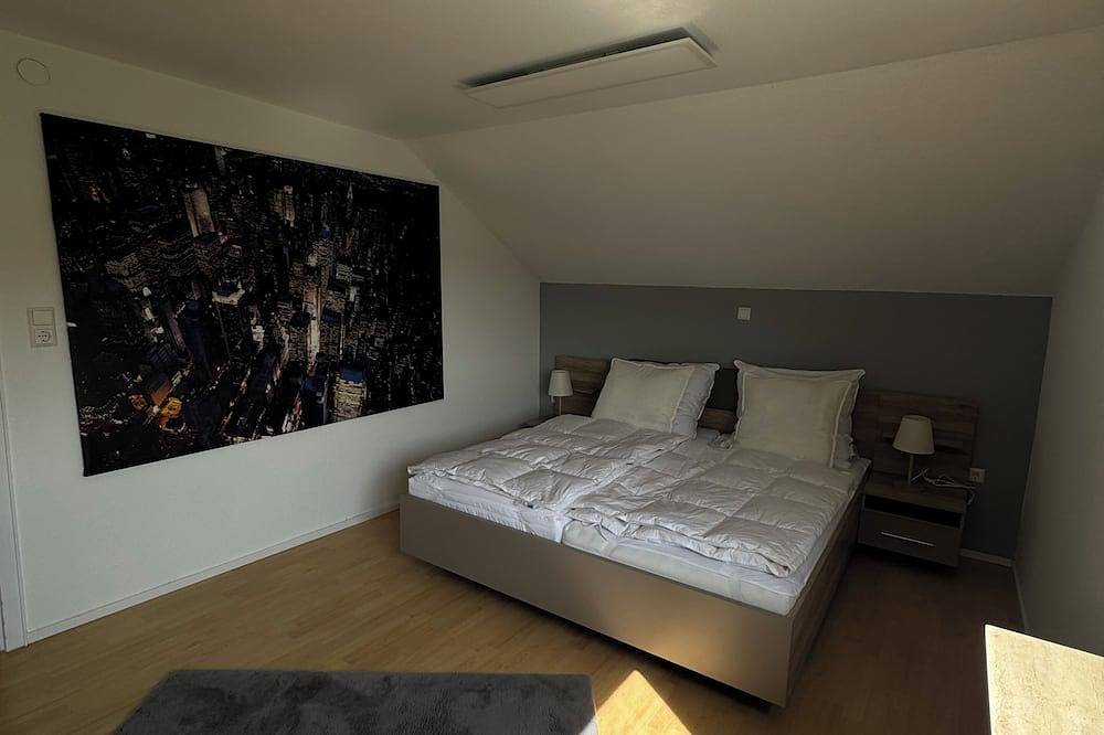 Ganze Wohnung, Ruhige 60 m²-Ferienwohnung mit Self-Check-in und Terrasse in Reihen, Sinsheim