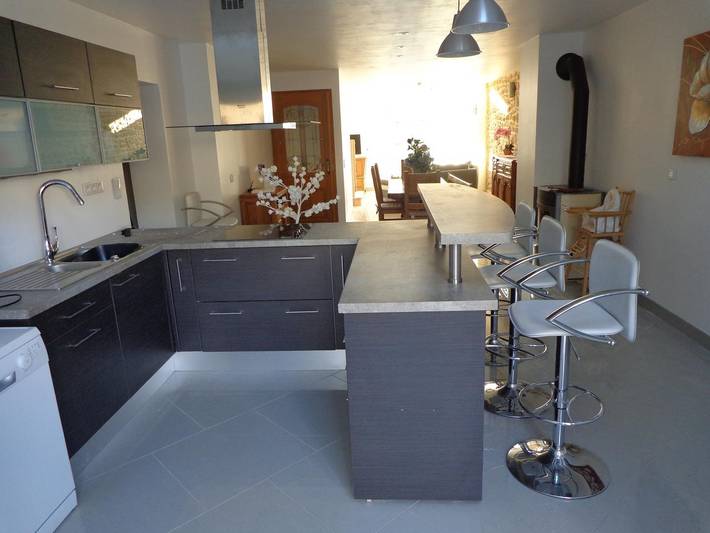 Gîte pour 8 personnes, avec Terrasse ainsi que Jardin et Sauna
