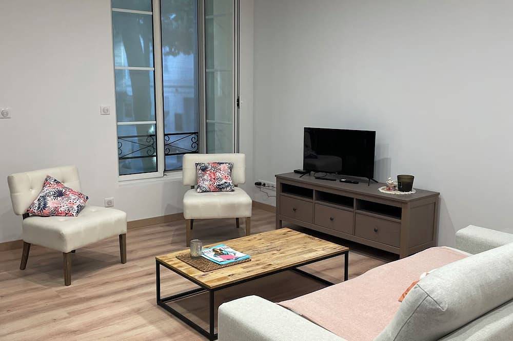 Entire apartment, Cœur de Ville !!appartement Avec Parking in Saintes, Saintes region