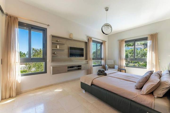 Finca für 10 Personen, mit Balkon und Garten sowie Sauna in Peguera - 2