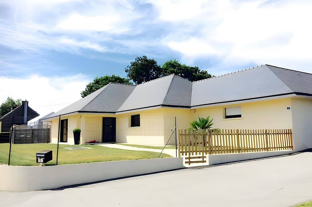 Gite Pmr for 13 People L'Orchidée – Single Storey in Locmaria-Grand-Champ, Vannes region