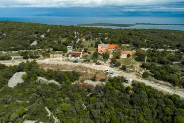 Ferienwohnung für 4 Personen, mit Meerblick und Terrasse, mit Haustier in Veli Losinj