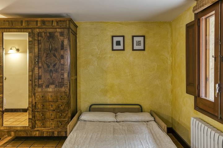 Casa rural para 5 personas, con piscina para niños y jardín en Pla de l'Estany - 2