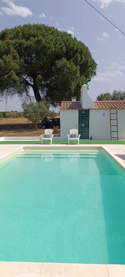 Casa de férias para 6 pessoas, com piscina e jardim e ainda vista, com animais de estimação em Coruche