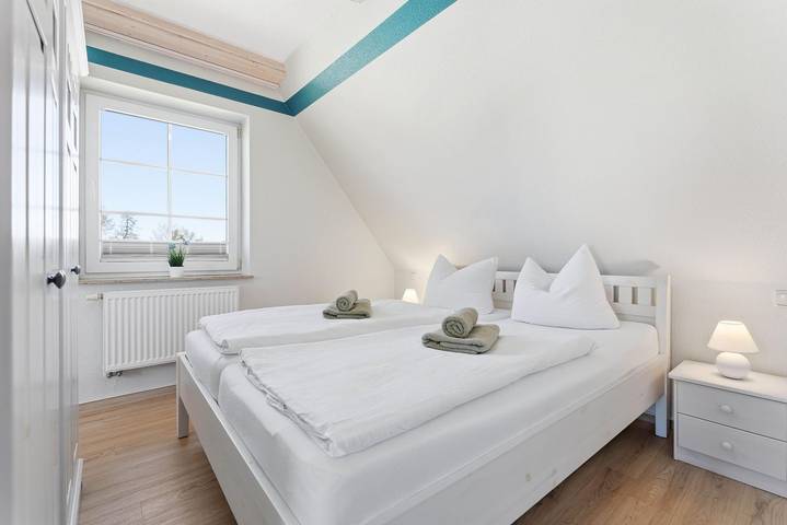 Ganze Wohnung, Schöne zentrumsnahe Ferienwohnung für 2 Personen! in Zingst, Fischland - Darß - Zingst