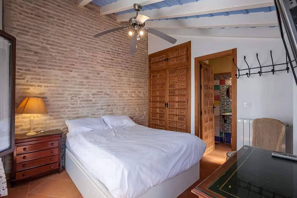 Ganze Wohnung, Penthouse mit eigener Terrasse. in Casco Antiguo, Sevilla
