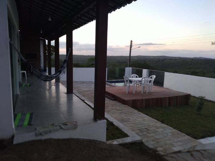 Casas e apartamentos de temporada para 9 pessoas, com vista e jardim e ainda piscina em Gravatá