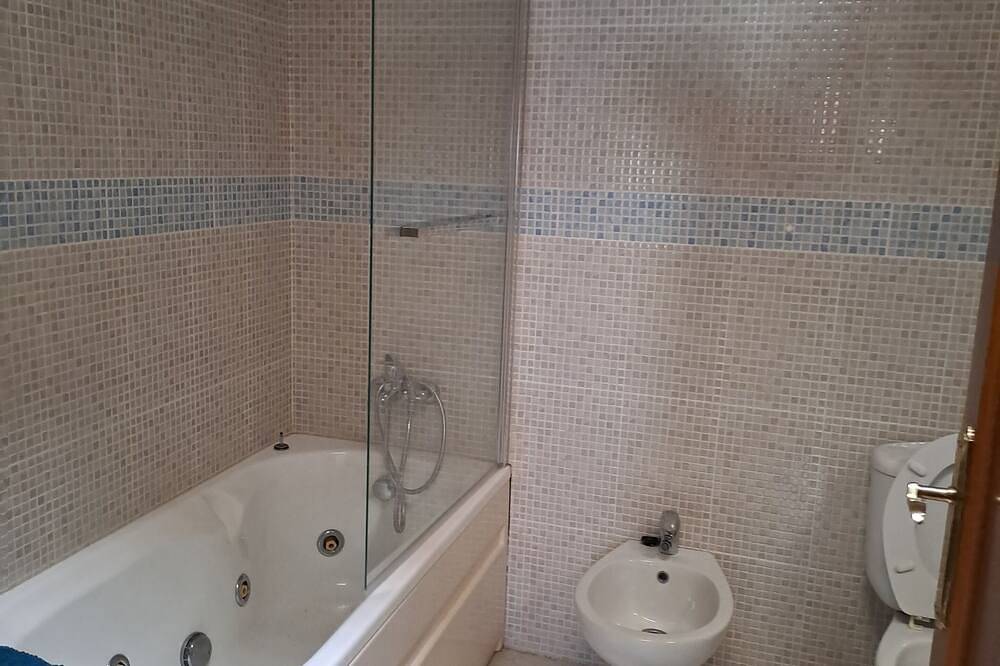 Entire apartment, Charming apartment for couples - discover magical Seville! in Tomares, Sevilla Province