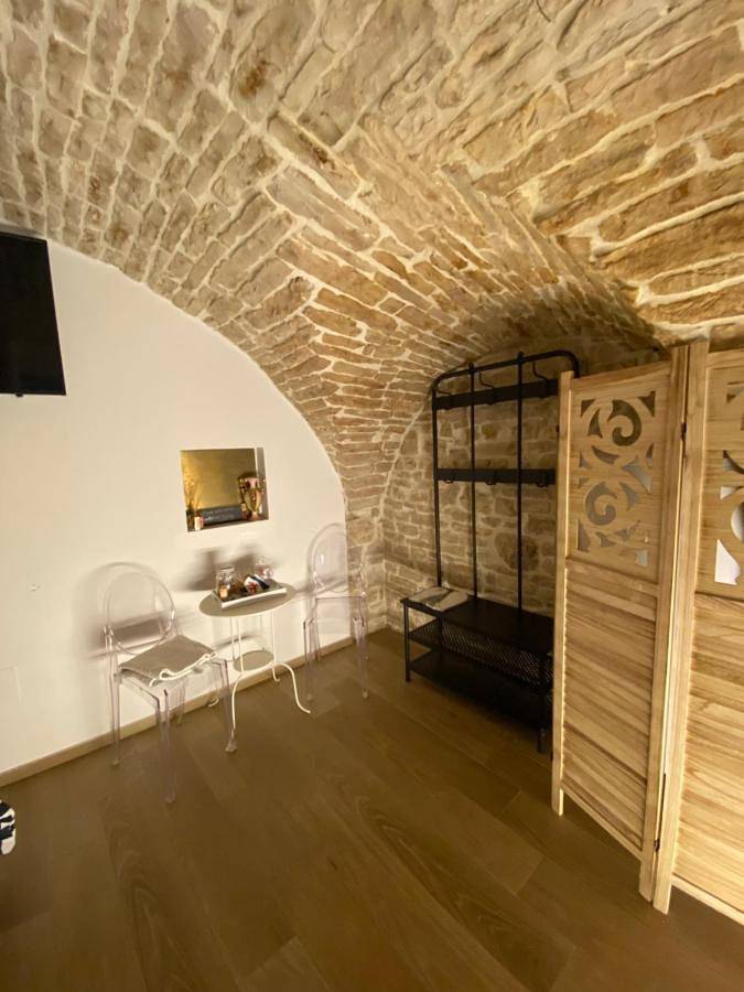 Chambre d’hôte pour 2 personnes, avec jacuzzi et sauna, animaux acceptés à Bitonto - 4