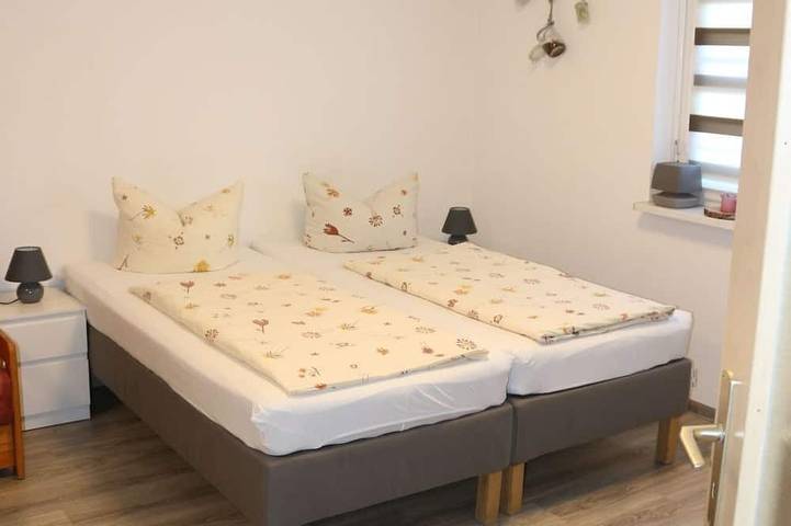 Ganze Wohnung, Ferienwohnung Paula in Neundorf, Thüringer Schiefergebirge