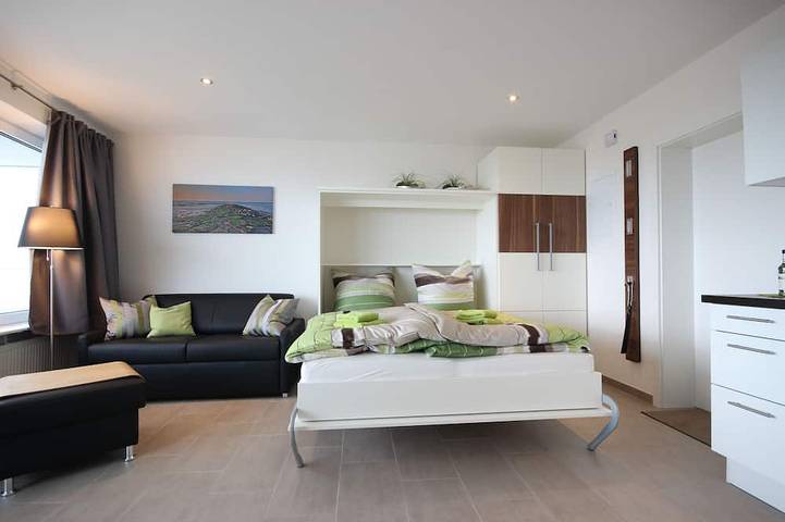 Apartamento entero, Mejor ubicación absoluta con vistas al mar, reformado en 2015, balcón, W-Lan, Top in Wangerooge