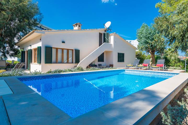 Villa für 6 Personen, mit Garten und Seeblick sowie Terrasse auf Mallorca - 2
