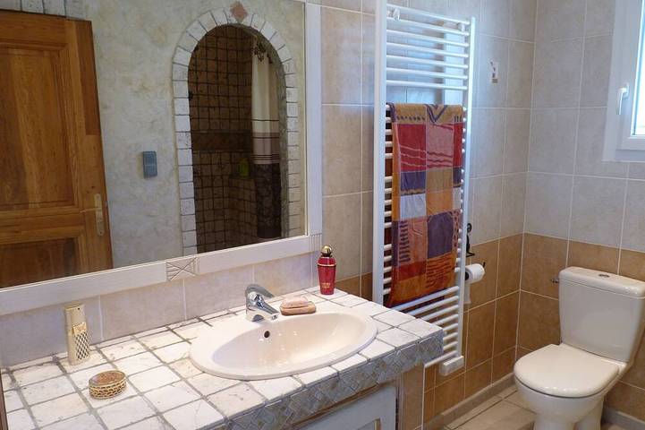 Location de vacances pour 5 personnes, avec jardin et terrasse à Gignac-la-Nerthe - 4