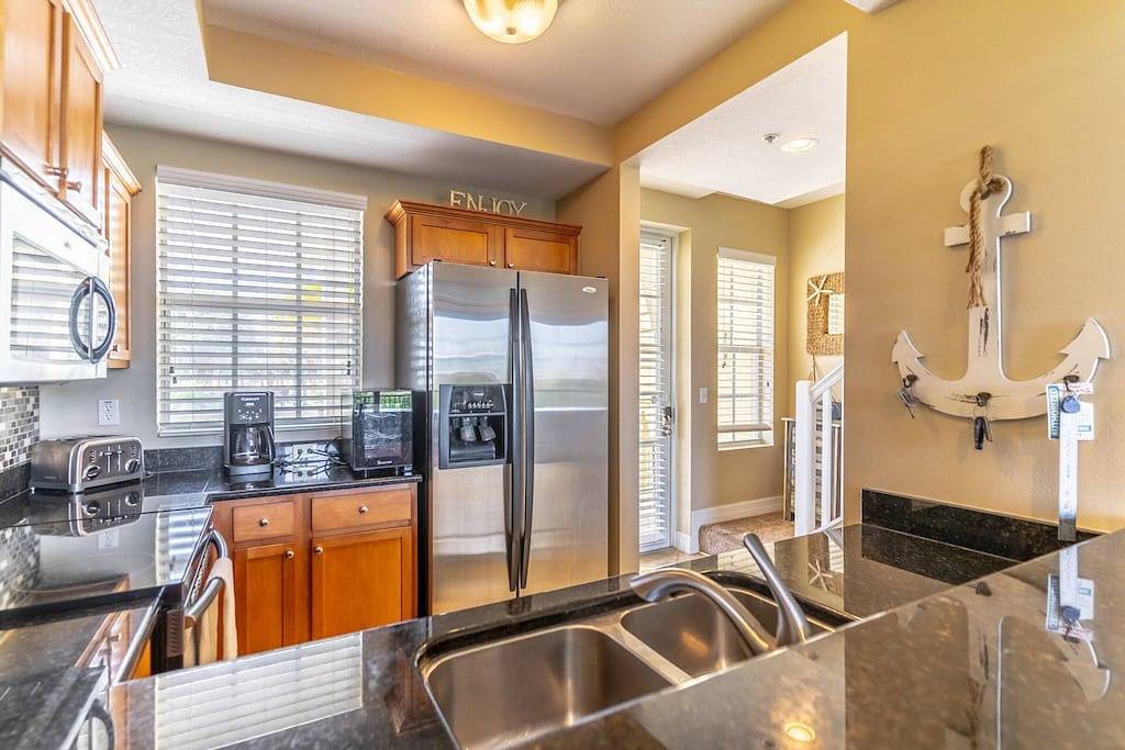 2-Bedroom Townhome with Stunning Water Views at Little Harbor Resort! | Sleeps 6 in Tampa Bay