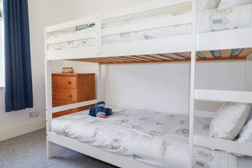 Holiday Home for 6 People in Perranporth, Cornwall, Photo 2