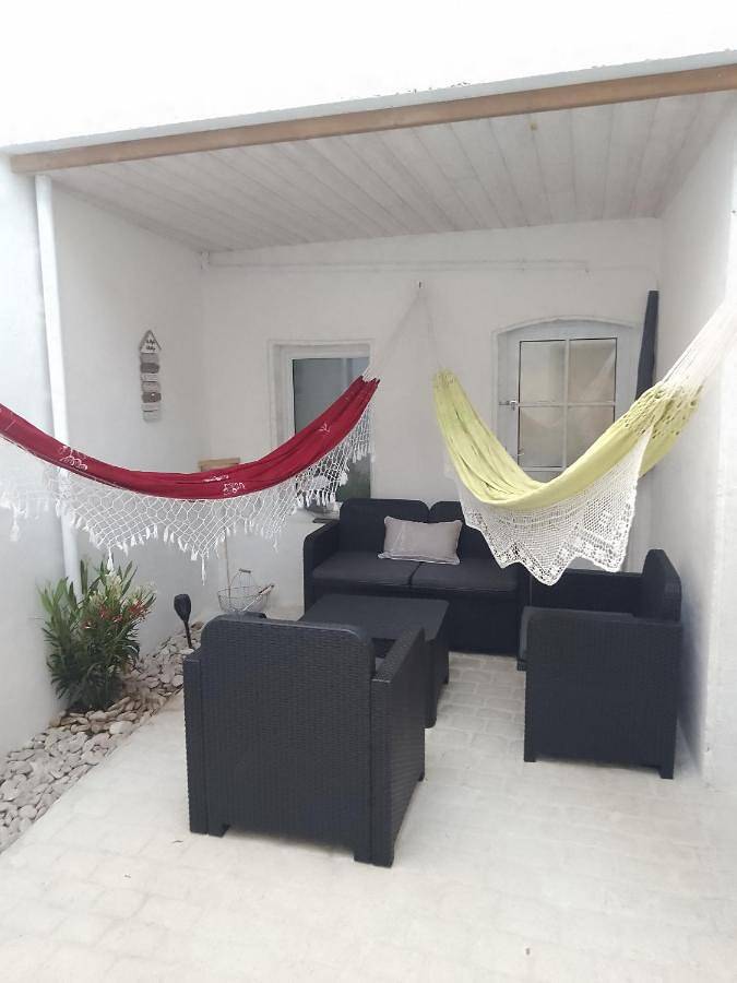 Two-Bedroom House in La Flotte, Région de La Rochelle