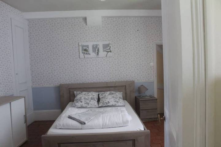 Location de vacances pour 15 personnes, avec jacuzzi ainsi que terrasse et jardin à Gien - 4