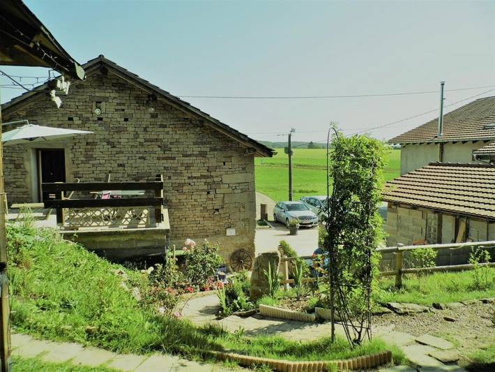 Maison d’hôte pour 4 personnes, avec vue et jardin dans Xertigny - 3