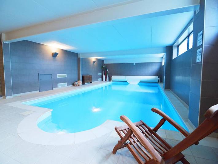 Maison de vacances pour 9 personnes, avec Terrasse et Jardin ainsi que Piscine et Sauna à Profondeville