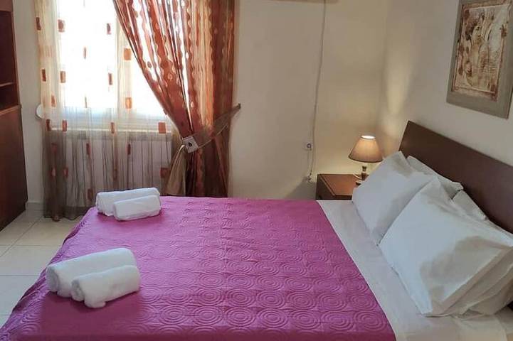 Holiday home for 8 people, with terrace in Fanes