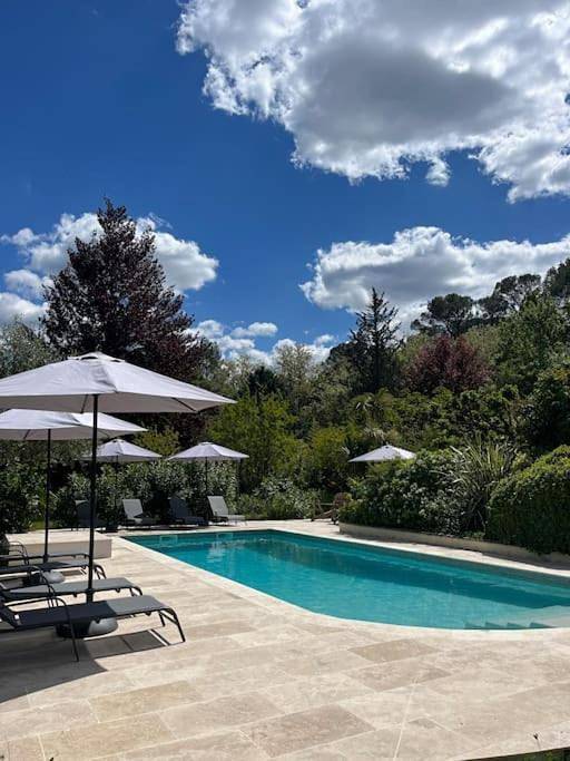Gîte pour 4 personnes, avec jardin ainsi que piscine et vue, animaux acceptés à Le Thoronet - 3