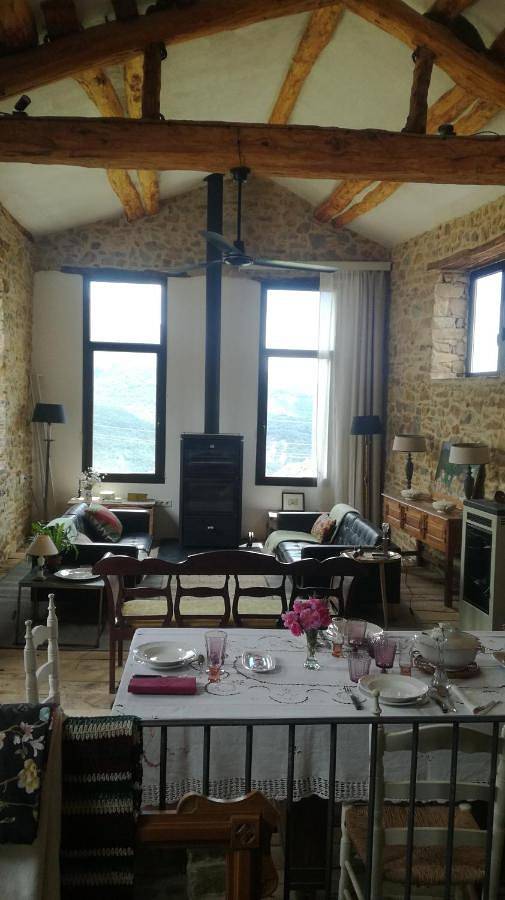 Casa rural para 6 personas, con vistas además de jardín y terraza, Se admiten mascotas en Valle de Benasque - 3