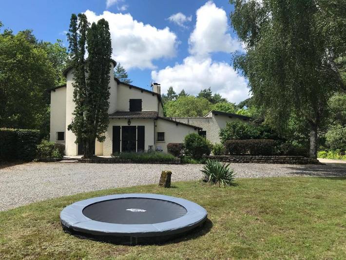 Location de vacances pour 10 personnes, avec jardin à Marcillac-la-Croisille - 4