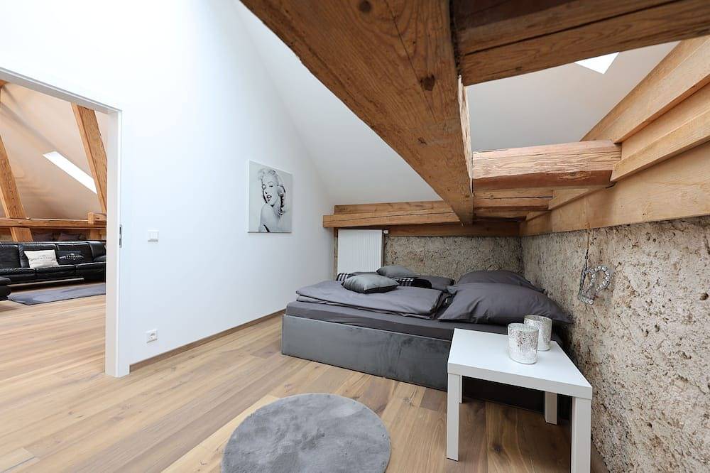 Ganze Wohnung, Ferienwohnung \"Loft\" 140qm für max. 4 Erwachsene in Tachinger See, Taching am See