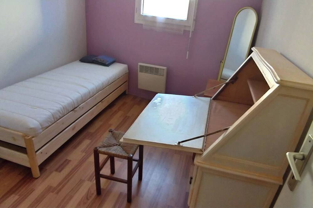 Chambre Proche la Défense in Houilles, Yvelines