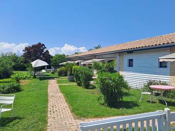 Chambre d’hôte pour 2 personnes, avec jardin dans Parc naturel régional du Médoc